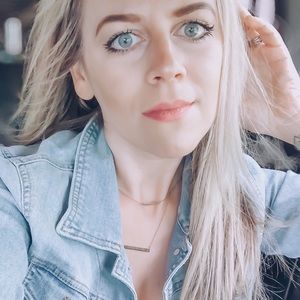 Meet your Posher, Melanie